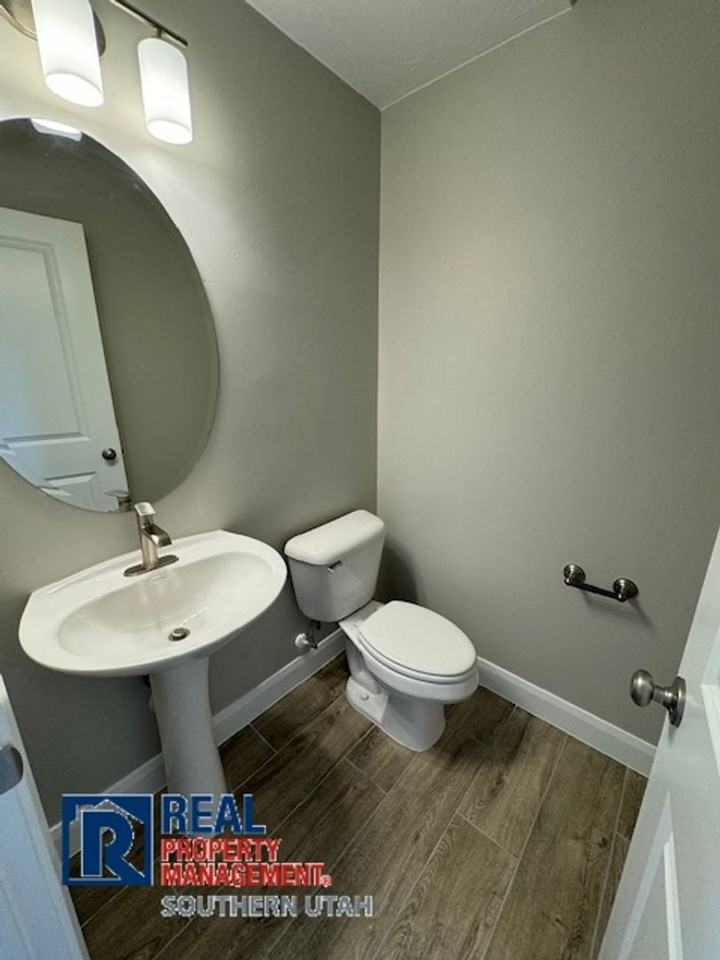 1042 S 1450 E #26 - Photo 5 of 15