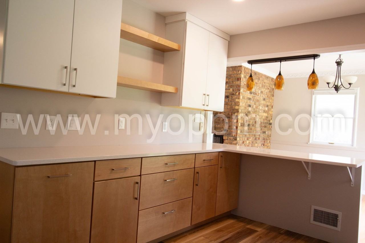 216 S 86th St - Photo 5 of 33