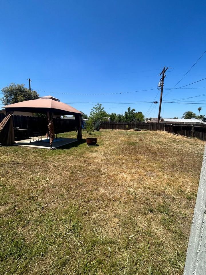 250 Waldo Ave - Photo 3 of 13