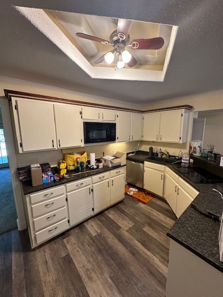 2840 S 6th St - Photo 2 of 18