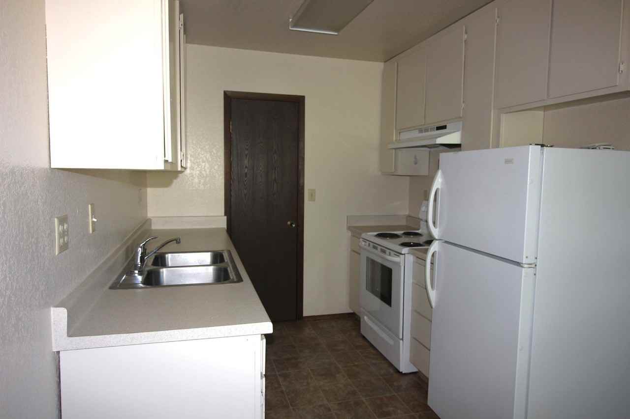 410 Haydon St - Photo 2 of 13