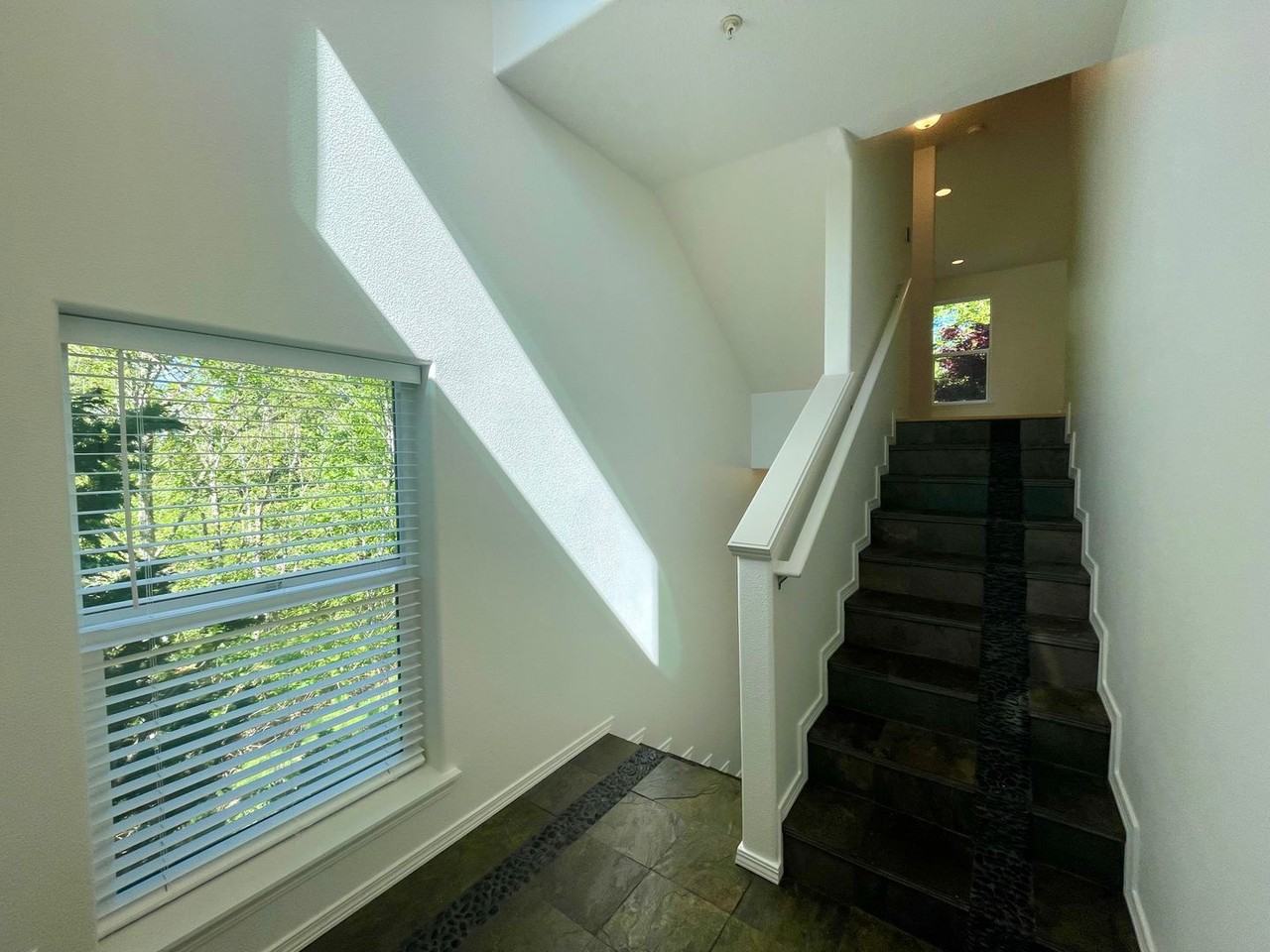 2653 Nw Preston Ct - Photo 3 of 50