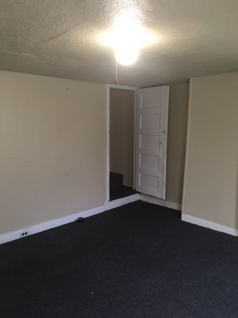 807 S Warren St - Photo 2 of 10