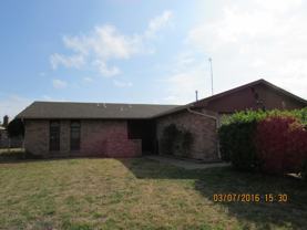 7008 Nw Kingsbury Ave - Photo 1 of 1