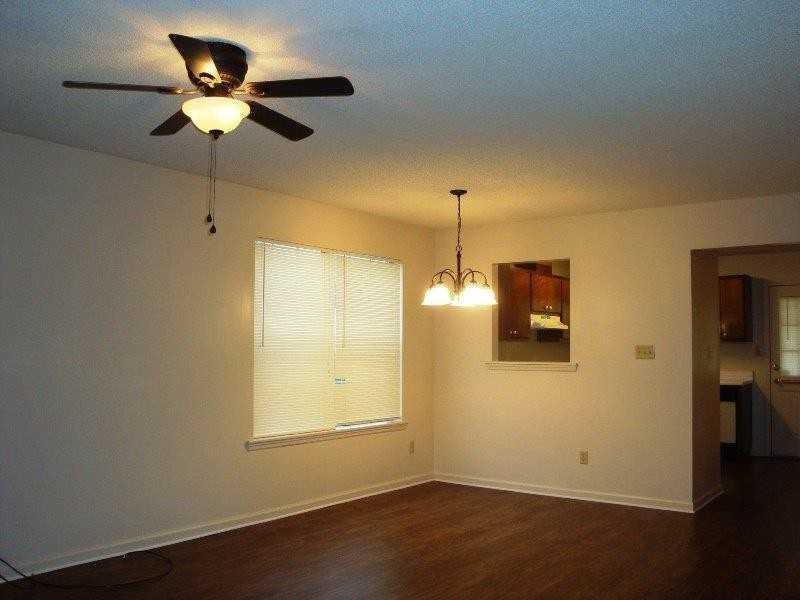 343 Brookfield Rd - Photo 3 of 17