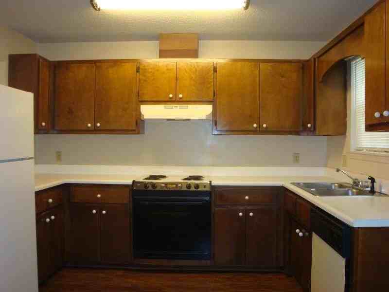 343 Brookfield Rd - Photo 6 of 17