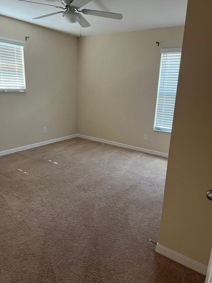 642 Andalusia Loop - Photo 5 of 35