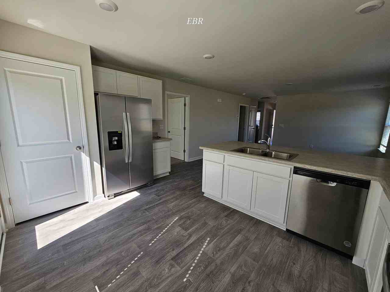 532 Wildfire Ct - Photo 3 of 6