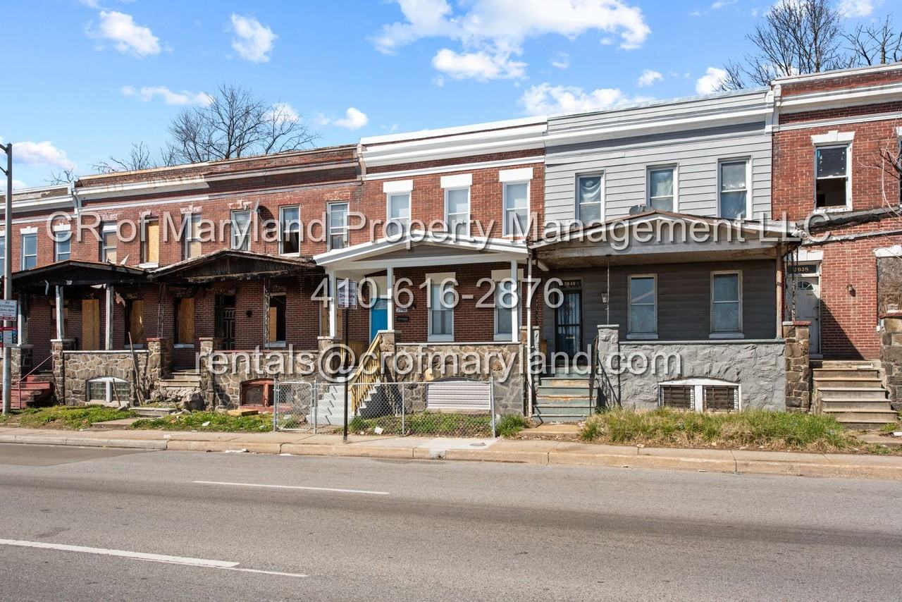 2942 Edmondson Ave - Photo 2 of 31