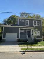 featured image of 2409 Alameda St