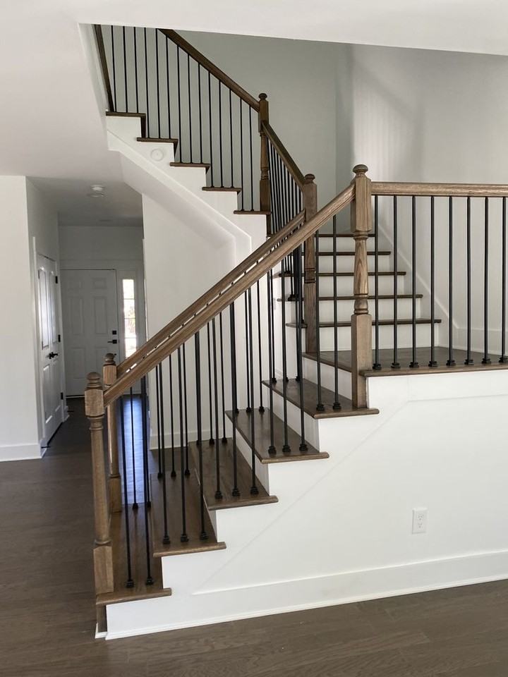 2409 Alameda St - Photo 2 of 14