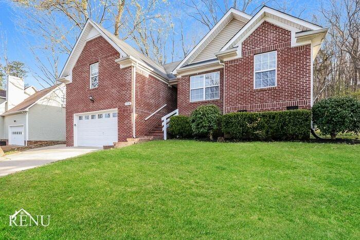 112 Mckinley Dr - Photo 2 of 18