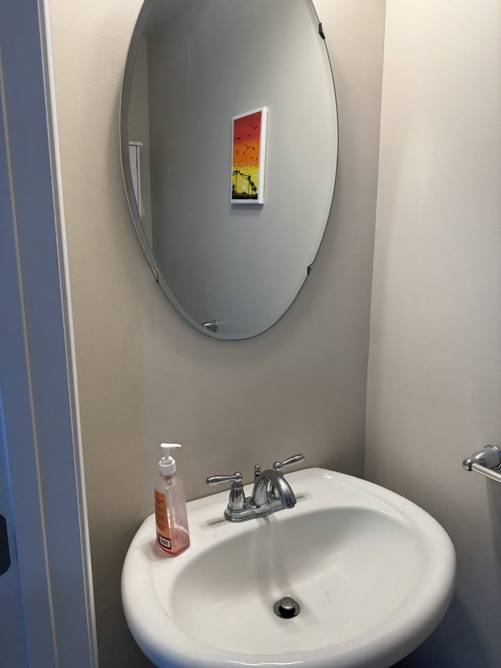 304 Susan Cir - Photo 2 of 25