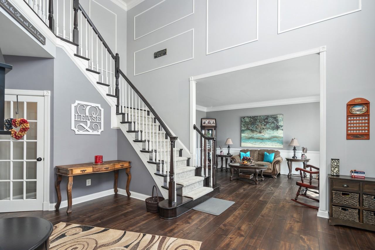 5008 Desert Forest Ct #NA - Photo 3 of 20