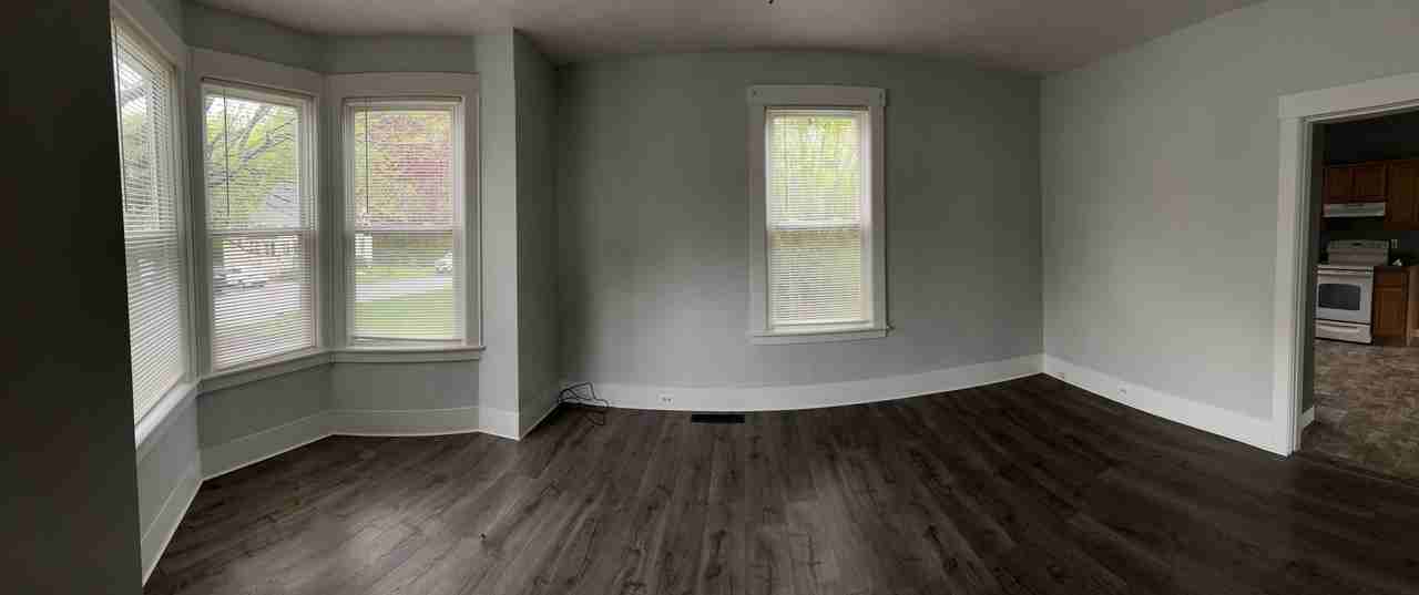 5 Cottage St #A - Photo 3 of 11