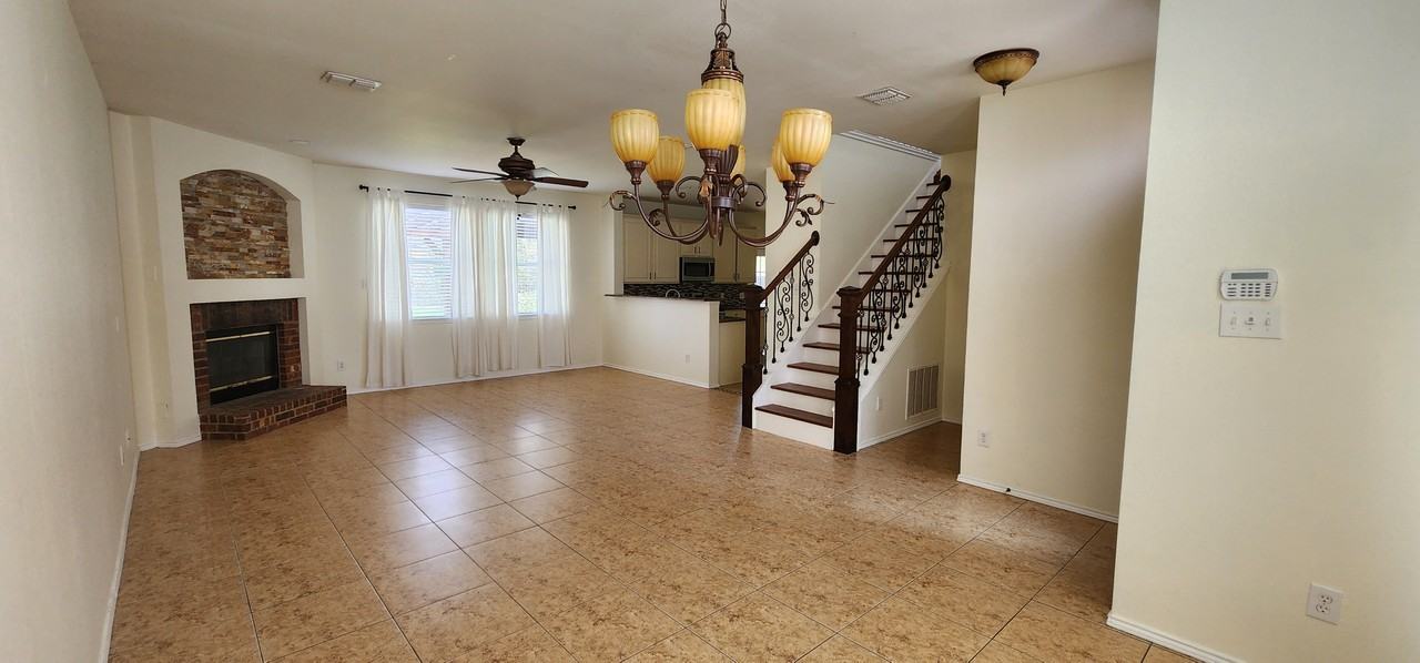 2341 Magnolia Dr #NA - Photo 3 of 13