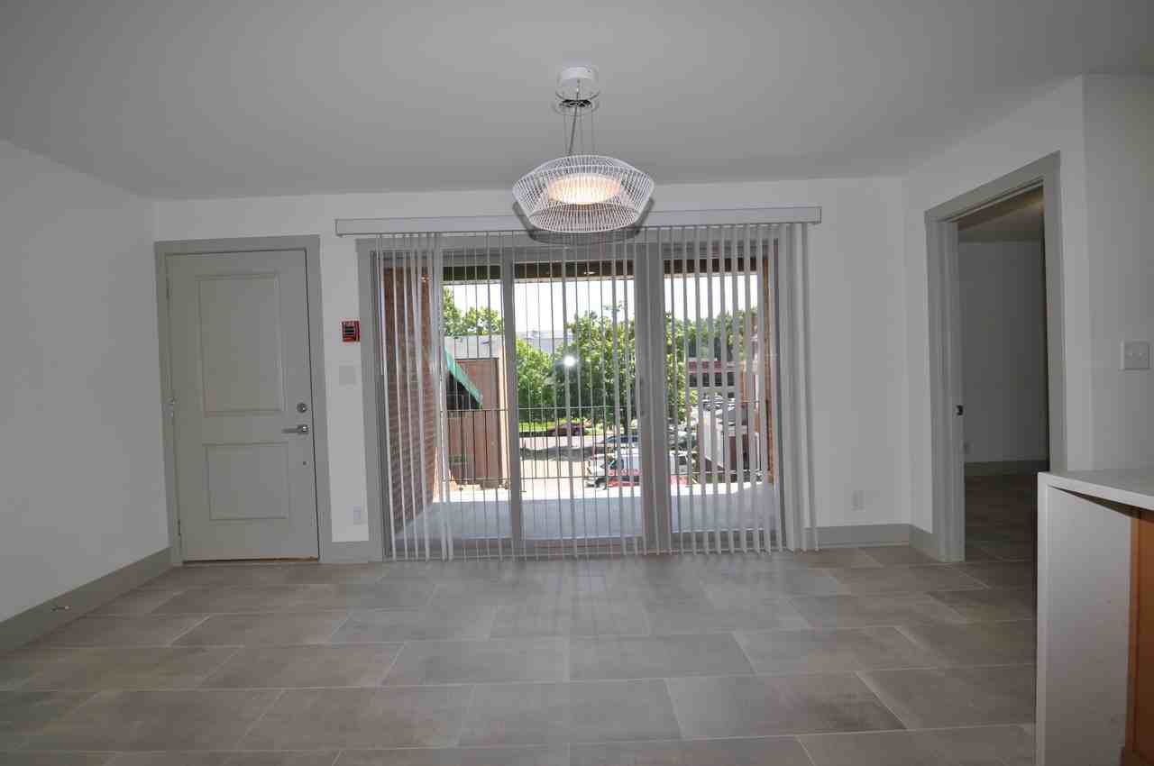 922 10th Ave #3 - Photo 6 of 11