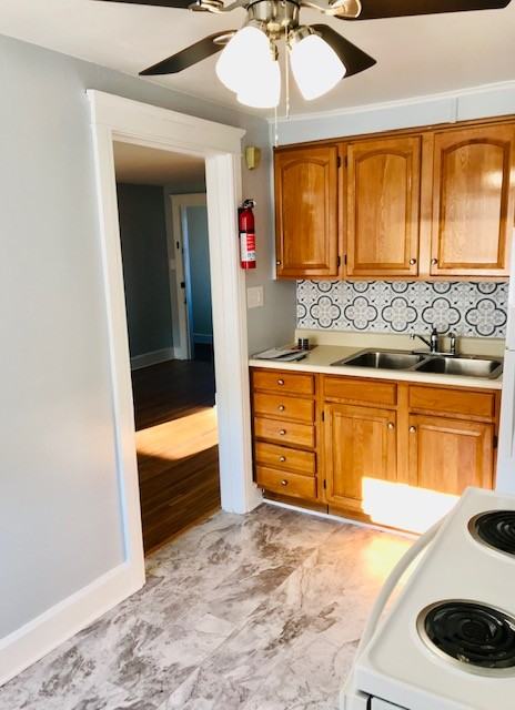 108 Baltimore St #6 - Photo 4 of 9