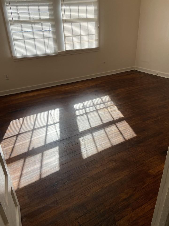 2402 Knox Dr #2402 - Photo 4 of 6