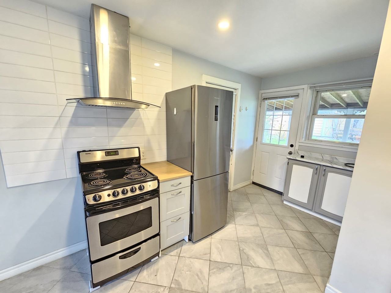 99 Golden Boulevard West #2 - Photo 2 of 11