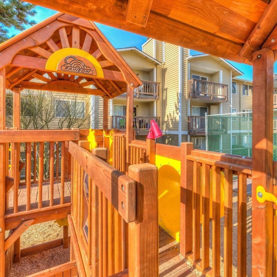 805 112th St Se - Photo 2 of 7