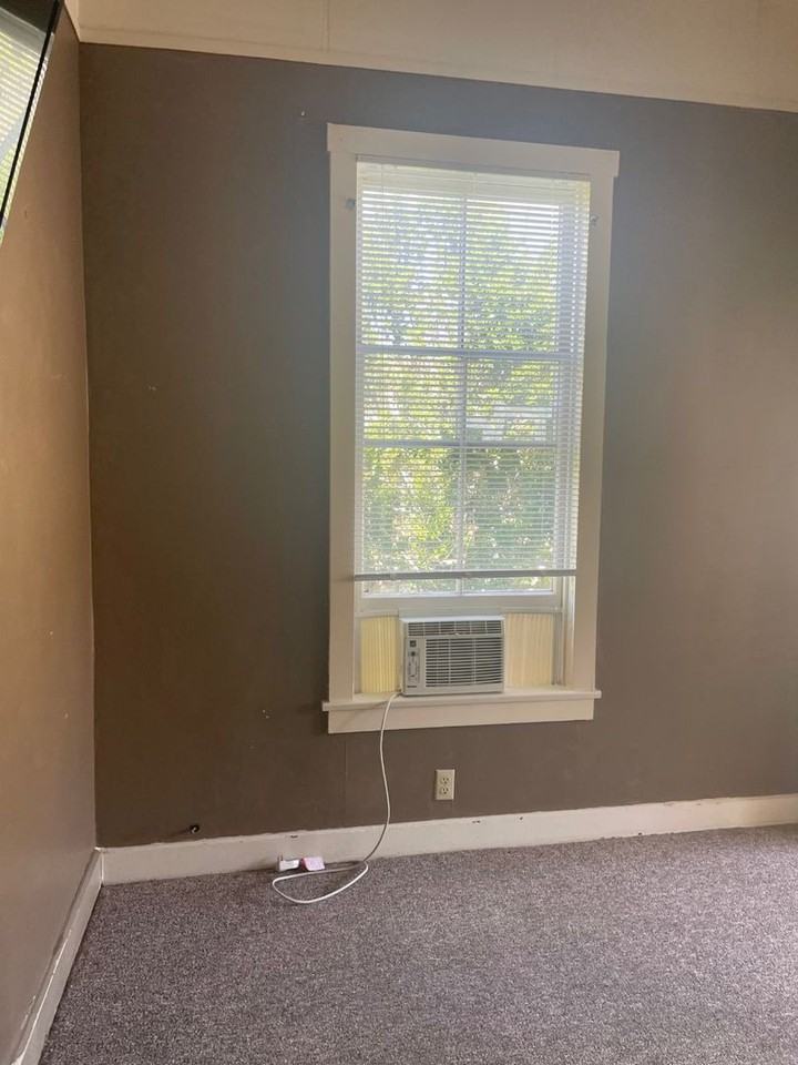 871 Buchon St - Photo 2 of 18