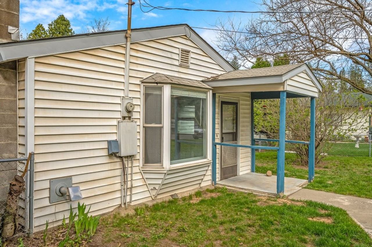 1917 N 14th St - Photo 4 of 32