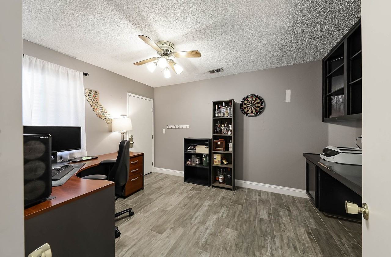 7921 Cold Spray Ct - Photo 6 of 22