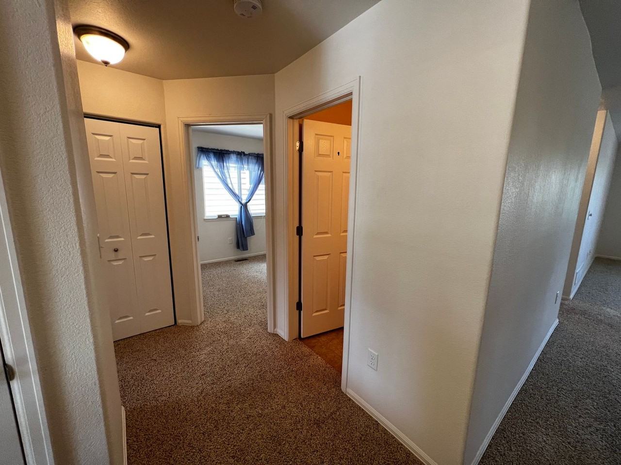 2214 Ballard Ln - Photo 4 of 42