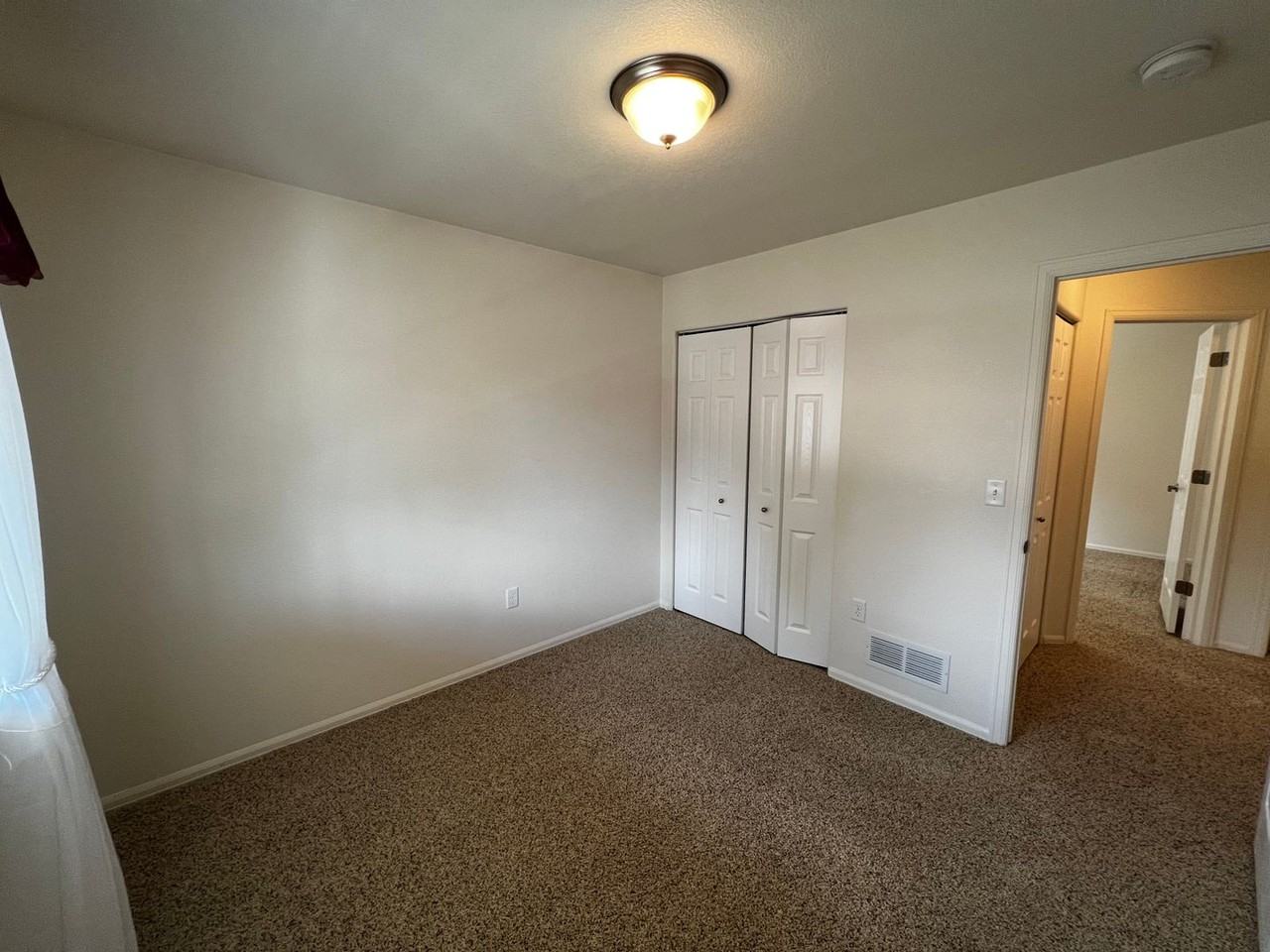 2214 Ballard Ln - Photo 6 of 42
