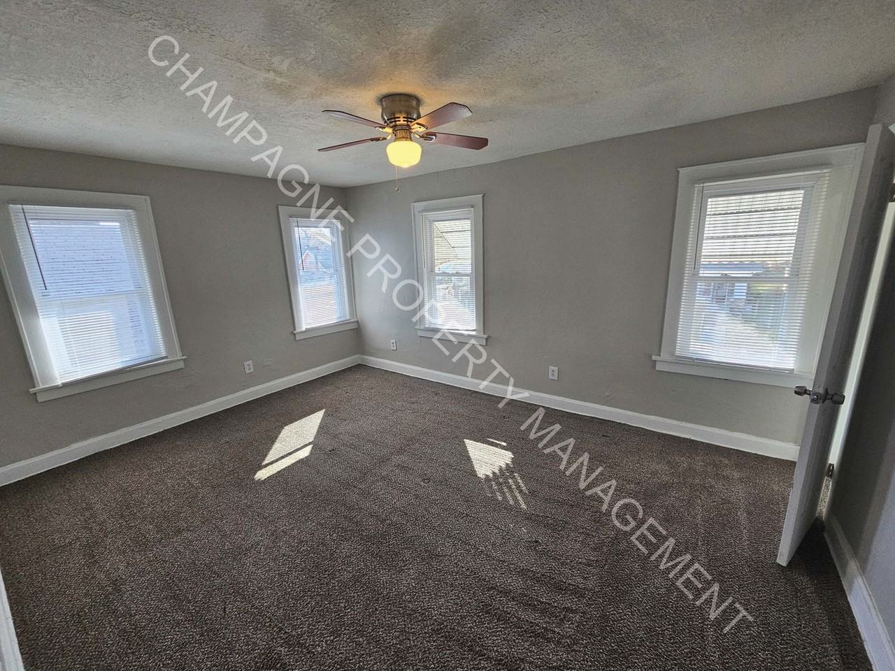 4013 Bellefontaine Ave - Photo 3 of 12