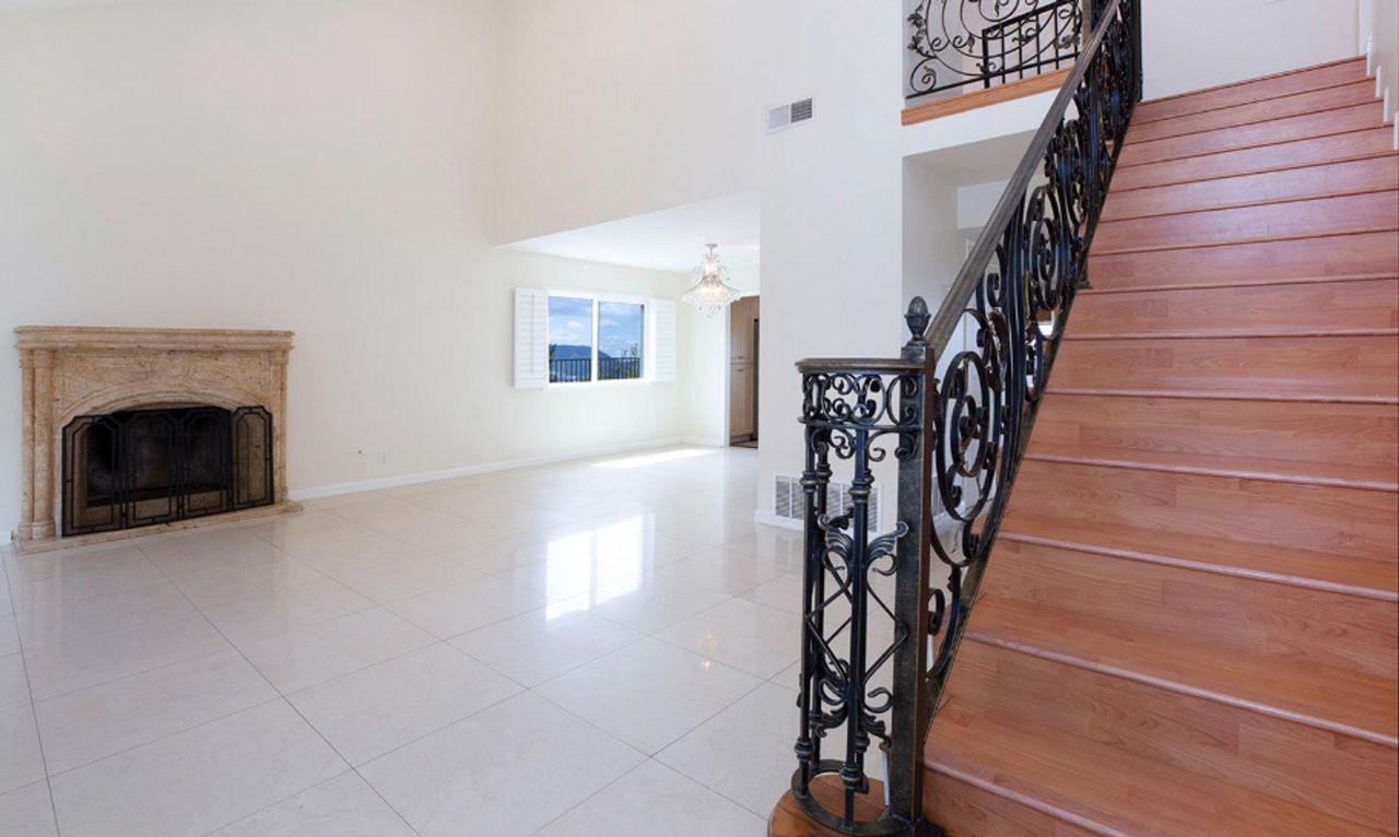 2735 Joaquin Dr - Photo 3 of 25