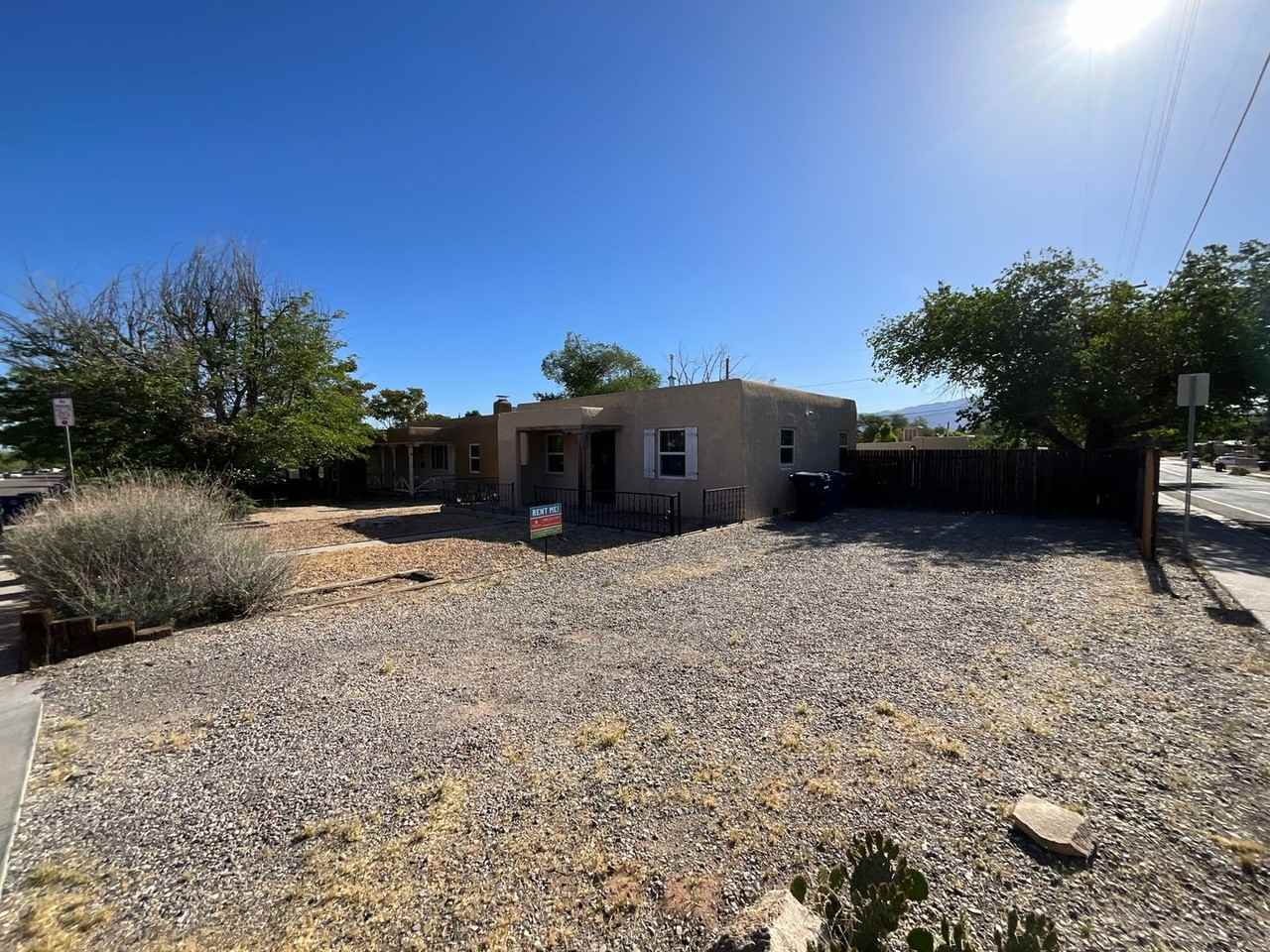 1200 Princeton Dr Ne - Photo 3 of 32