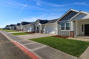 featured image of 501 Se Shire Ln