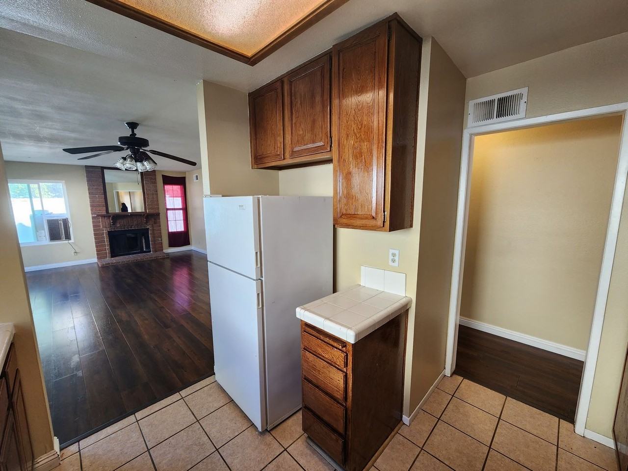 2625 Bottle Tree Dr - Photo 3 of 18