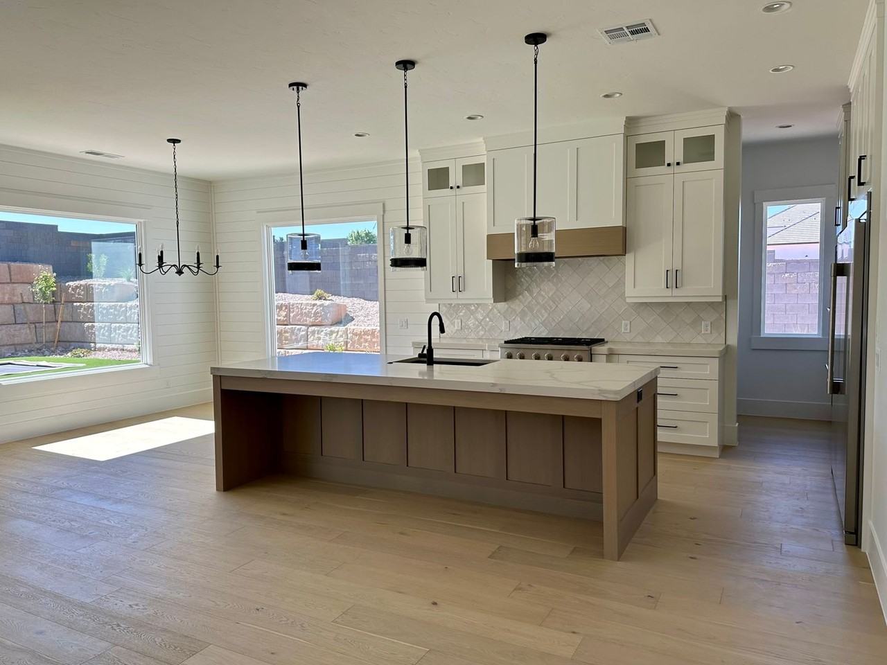2851 S Kate Ln - Photo 3 of 45