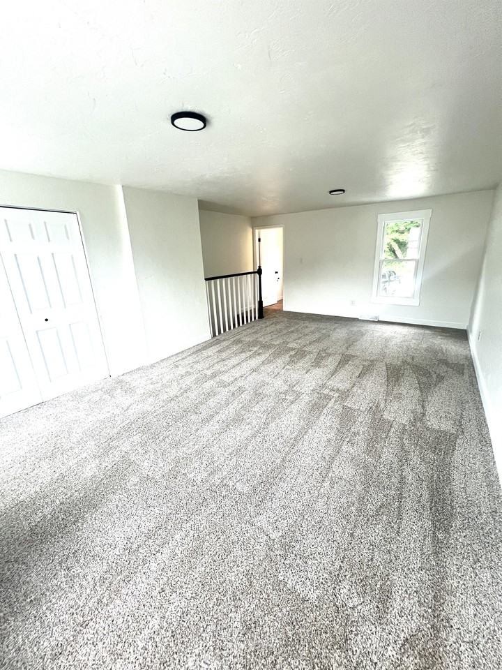 313 Brown Ave #1 - Photo 6 of 15
