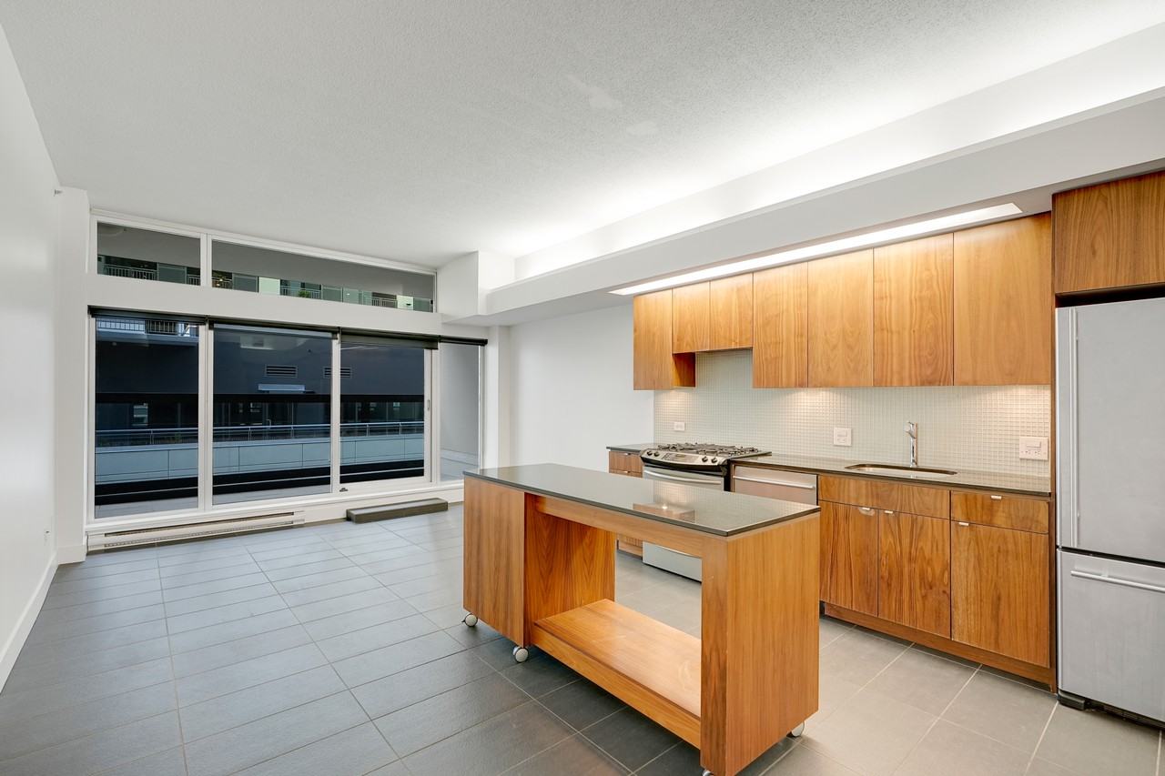 33 West Pender Street #403