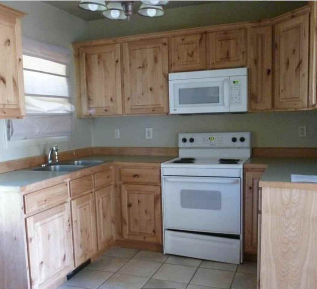 1001 S Pacific St - Photo 3 of 11