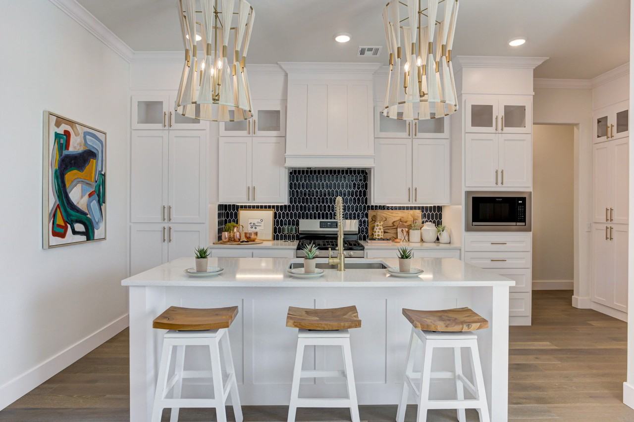 7901 Behr Dr - Photo 6 of 50