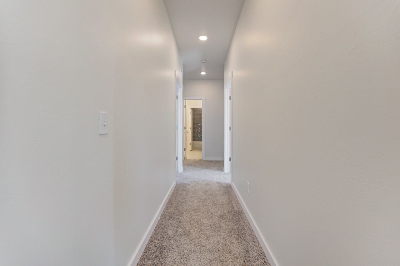 7901 Behr Dr - Photo 7 of 50