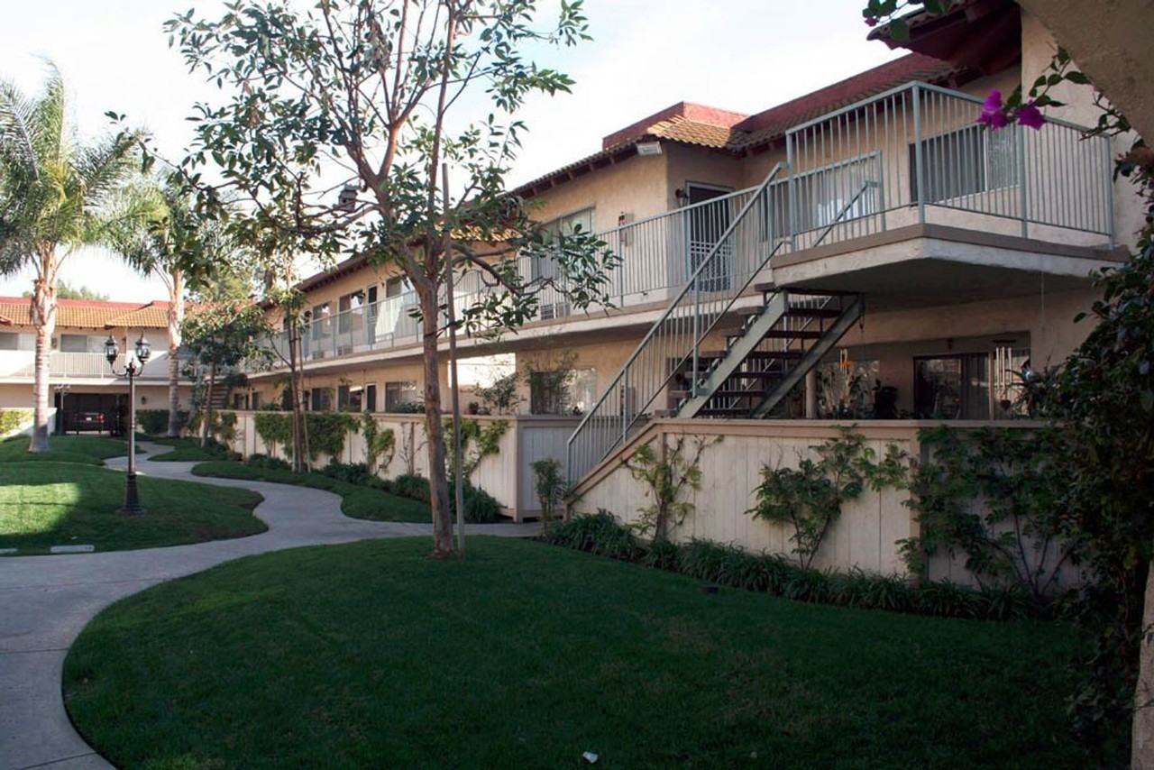 13750A - Photo 3 of 20