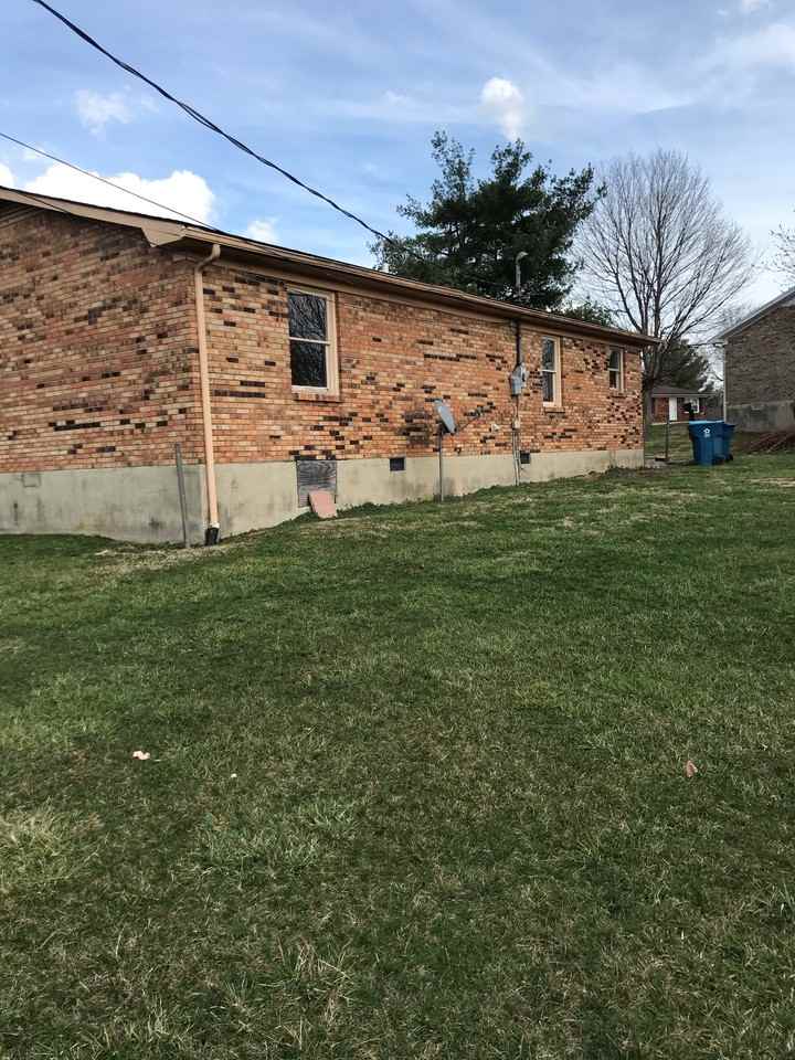 99 Poplar Dr - Photo 2 of 14