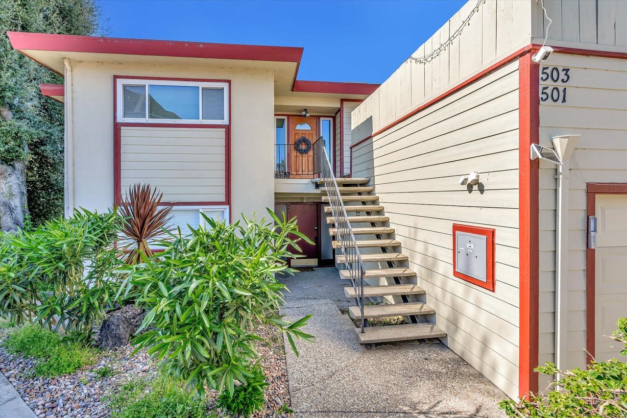 501 Merritt Ave #1 - Photo 2 of 29