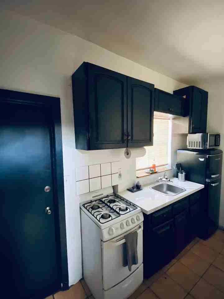 426 S 24th Ave - Photo 2 of 10