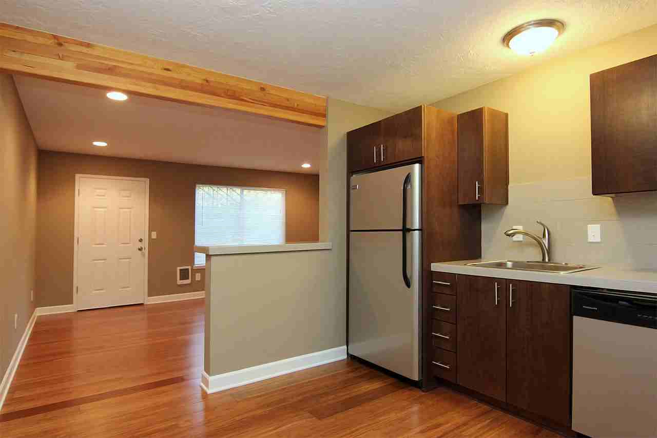 7350 SW Barbur Blvd. - Photo 6 of 9