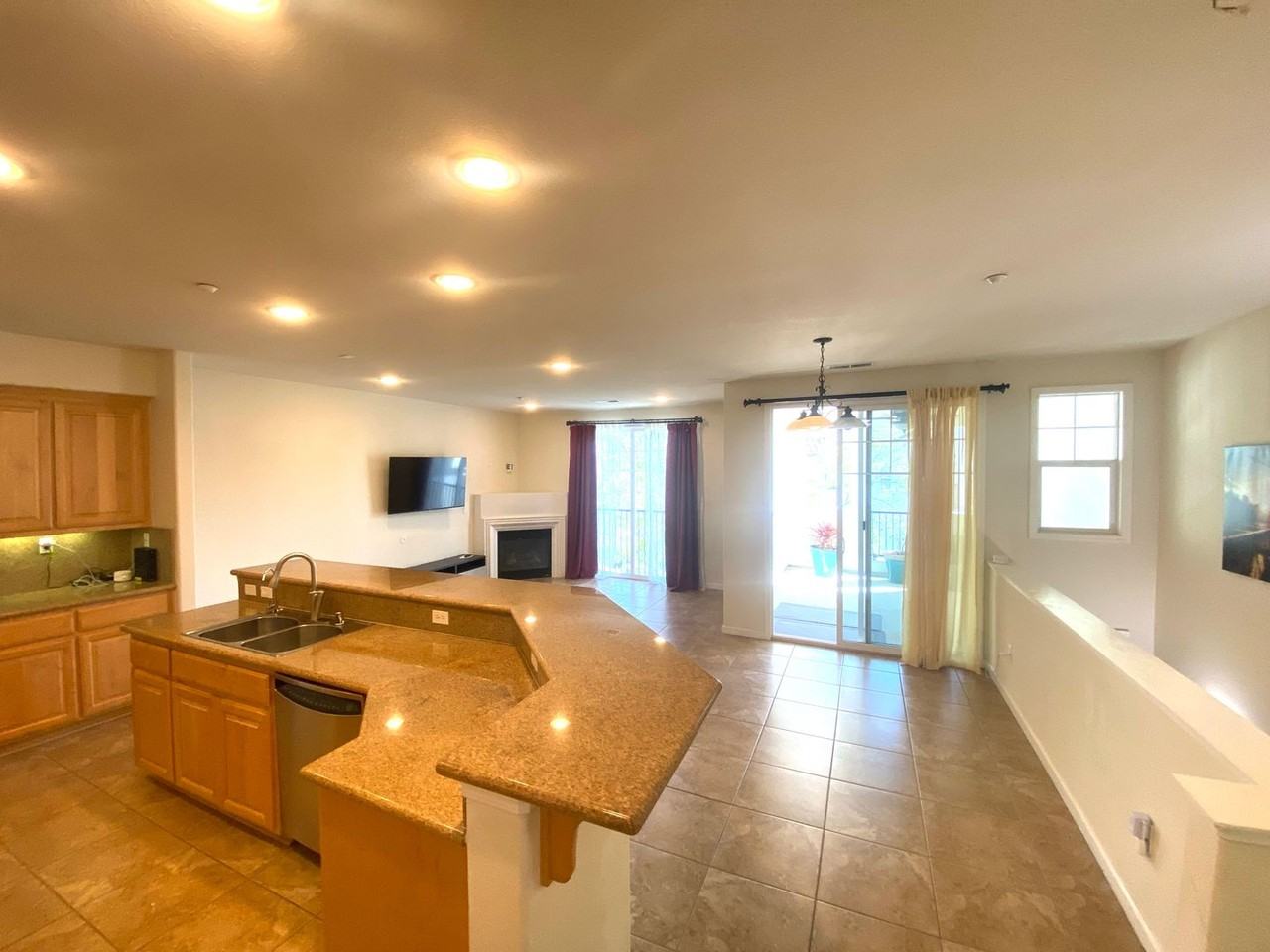 4249 Clarinbridge Cir - Photo 5 of 36