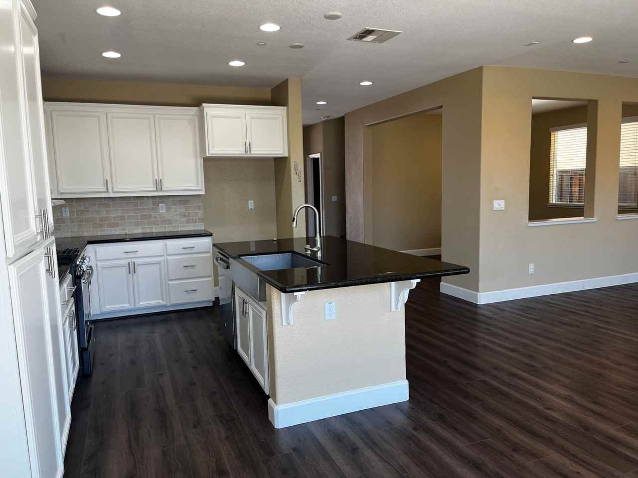 6305 Lookout Pass Way - Photo 3 of 33