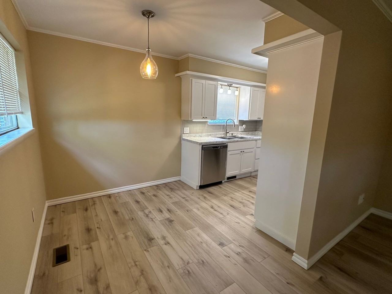 1604 N Atlanta St - Photo 7 of 14