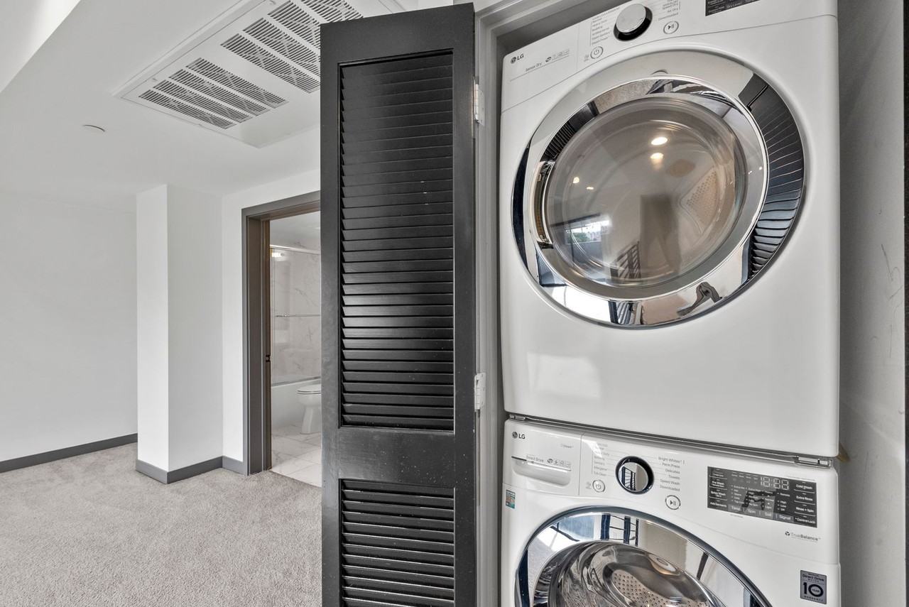 Alexandria 178 Townhomes LLC - Photo 4 of 46